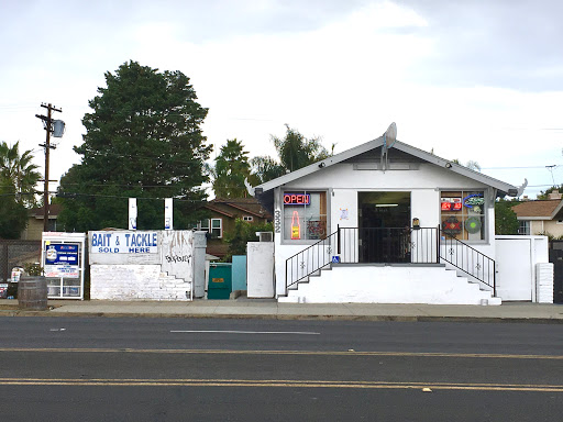 Liquor Store «Coast Highway Liquor», reviews and photos, 332 N Coast Hwy 101, Encinitas, CA 92024, USA