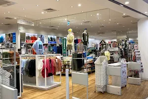 UNIQLO FE21 Hualien Store image