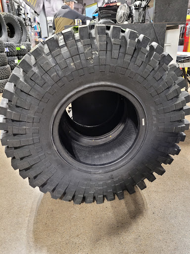 Truck Accessories Store «4 Wheel Parts - Portland - South Tabor», reviews and photos, 2700 SE 82nd Ave, Portland, OR 97266, USA