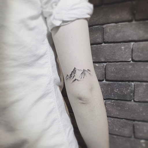 Explore cute finger tattoo ideas, creative tattoo ideas in El Monte, available at Baron Art Tattoo & Piercing Studio El Monte