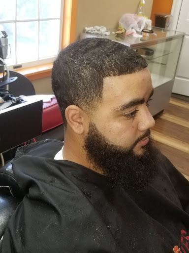 Barber Shop «Miles Barbershop», reviews and photos, 7611 S Osborne Rd #206, Upper Marlboro, MD 20772, USA