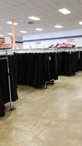 Thrift Store «Goodwill of North Georgia: Cartersville Store, Career Center and Donation Center», reviews and photos, 929 Joe Frank Harris Pkwy SE, Cartersville, GA 30120, USA