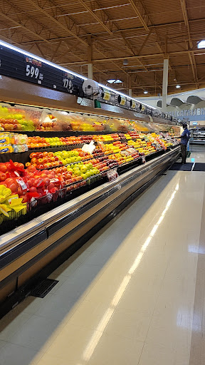 Grocery Store «Blue Parkway Sunfresh», reviews and photos, 4209 E 50th Terrace, Kansas City, MO 64130, USA