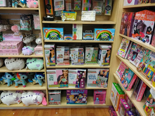 Toy Store «Piccolo Mondo Toys», reviews and photos, 12345 SW Horizon Blvd, Beaverton, OR 97007, USA