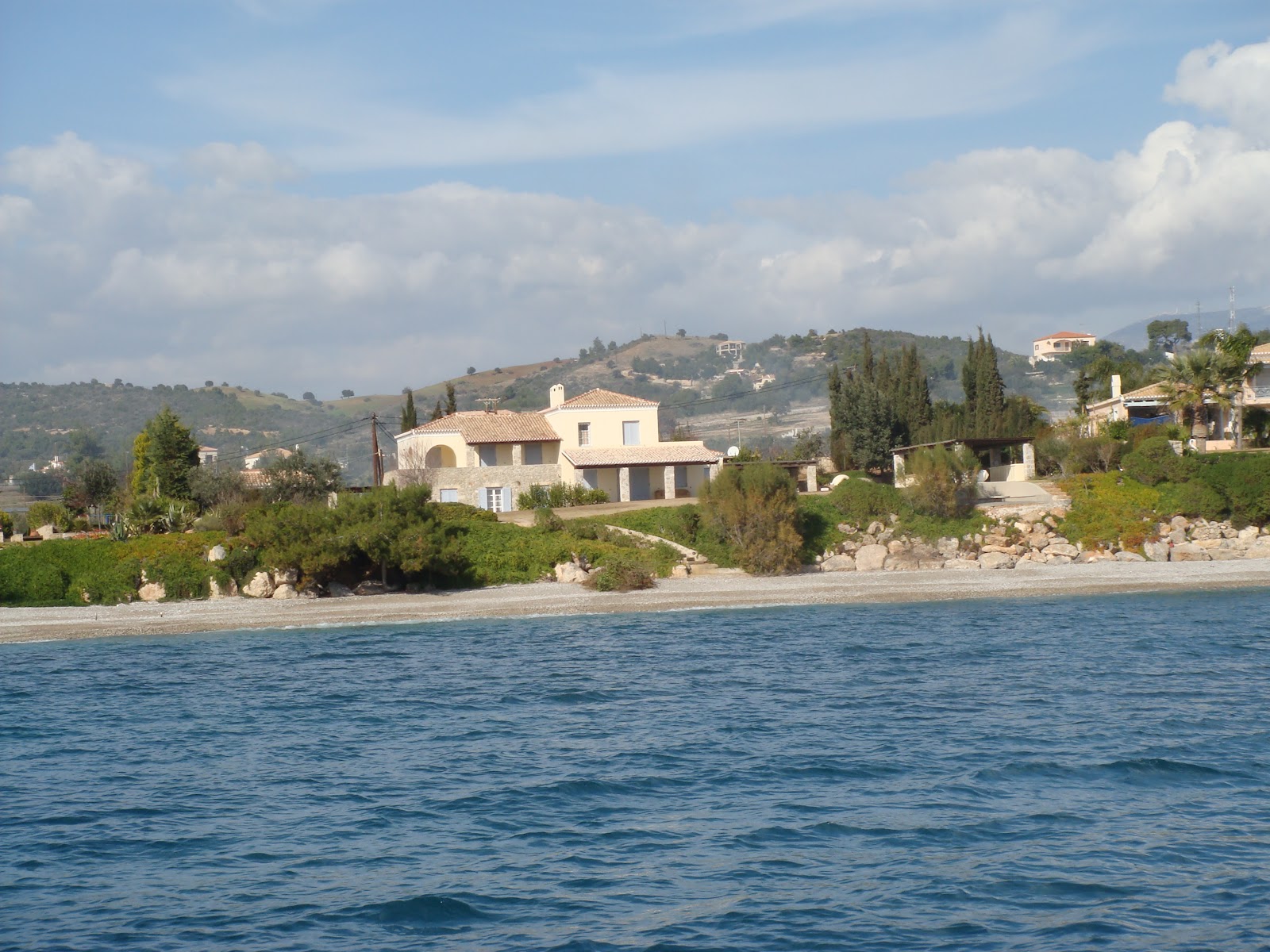 Foto af Petrothalassa beach II beliggende i naturområde