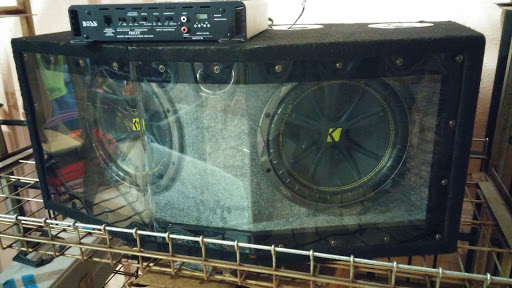 Thrift Store «Thrifty Nickel Tampa Thrift Store Re-Sale», reviews and photos, 7706 W Hillsborough Ave, Tampa, FL 33615, USA