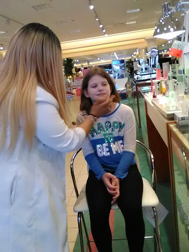 Department Store «Von Maur», reviews and photos, 1350 Hickory Point Mall, Forsyth, IL 62535, USA