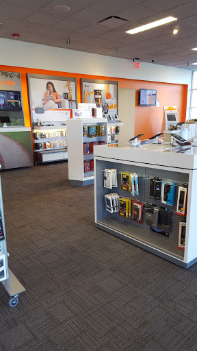 Cell Phone Store «AT&T», reviews and photos, 7197 Aurora Rd, Aurora, OH 44202, USA