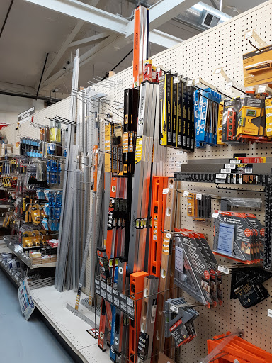 Hardware Store «W.C. Winks Hardware», reviews and photos, 200 SE Stark St, Portland, OR 97214, USA