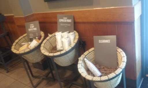 Coffee Shop «Starbucks», reviews and photos, 259 Lake St, Oak Park, IL 60302, USA