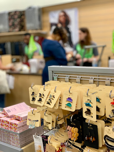 Department Store «Nordstrom Rack Pentagon Centre», reviews and photos, 1201 S Hayes St, Arlington, VA 22202, USA