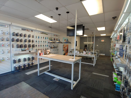 Cell Phone Store «GoWireless Verizon Authorized Retailer», reviews and photos, 2507 E Main St, Bexley, OH 43209, USA