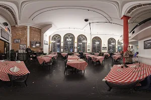 Grimaldi's Pizzeria image