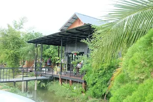 บ้านสวนรีสอร์ท&กาแฟสด จ.ชัยนาท image