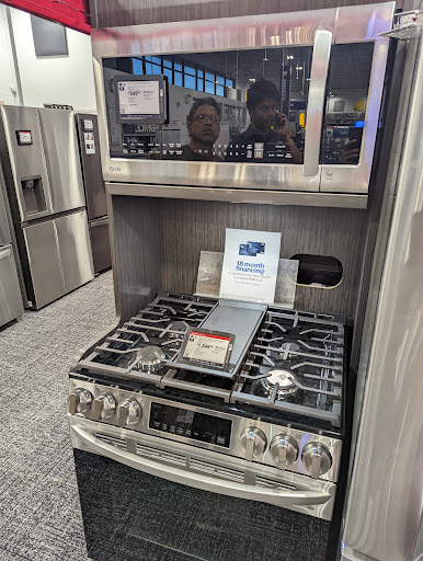 Electronics Store «Best Buy», reviews and photos, 12410 St Charles Rock Rd, Bridgeton, MO 63044, USA