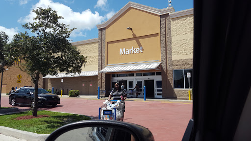 Department Store «Walmart Supercenter», reviews and photos, 1425 NE 163rd St, North Miami Beach, FL 33162, USA