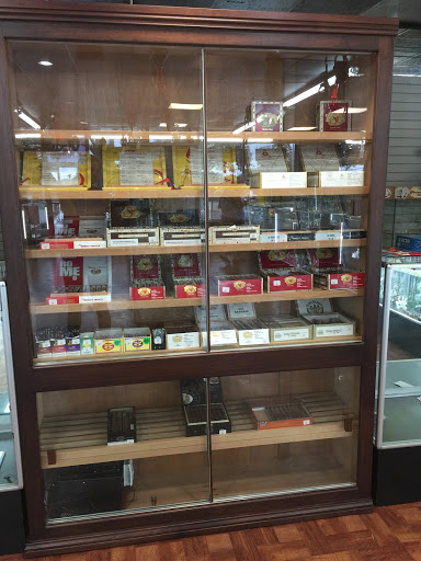 Tobacco Shop «All in 1 Smoke Shop», reviews and photos, 1300 N University Dr, Pembroke Pines, FL 33024, USA