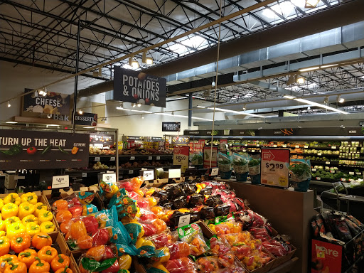Grocery Store «Giant Food Stores», reviews and photos, 4930 Edgmont Ave, Brookhaven, PA 19015, USA