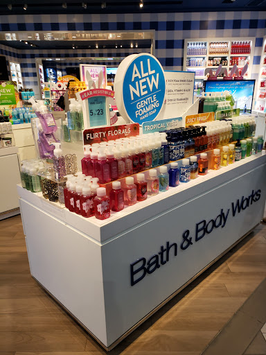 Shopping Mall «CoolSprings Galleria», reviews and photos, 1800 Galleria Blvd, Franklin, TN 37067, USA