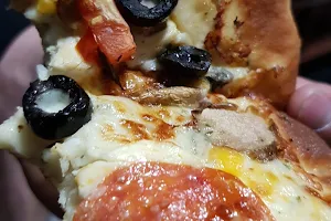 WinCo Pizza image