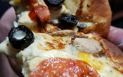WinCo Pizza image