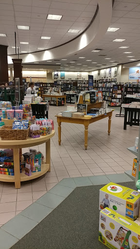 Book Store «Barnes & Noble», reviews and photos, 8136 W Bowles Ave, Littleton, CO 80123, USA