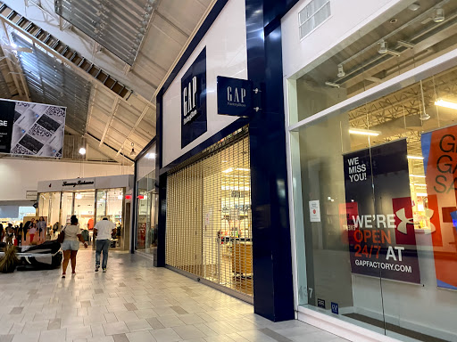 Clothing Store «Gap Outlet», reviews and photos, 12801 W Sunrise Blvd, Sunrise, FL 33323, USA
