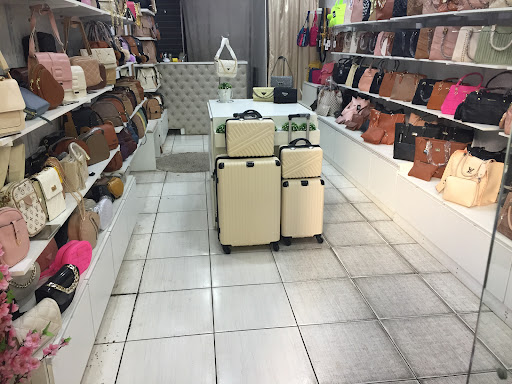 Logo da empresa - Pink Bijoux Bolsas e Malas