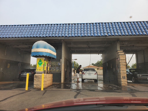 Wash N Vac Coin-Op Car Wash en Chino