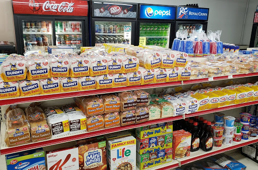 Grocery Store «Farm Fresh Supermarket», reviews and photos, 209 N Division St, Carterville, IL 62918, USA