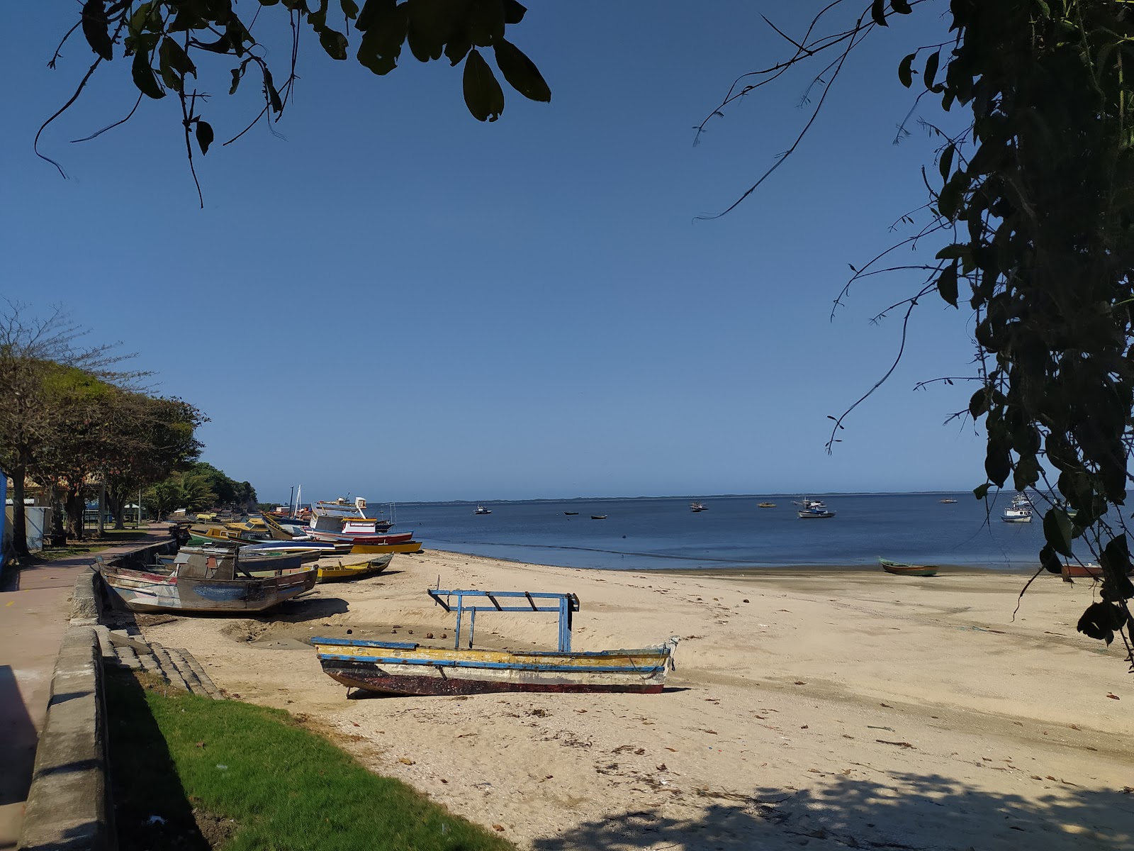 Praia Dona Luiza的照片 具有部分干净级别的清洁度