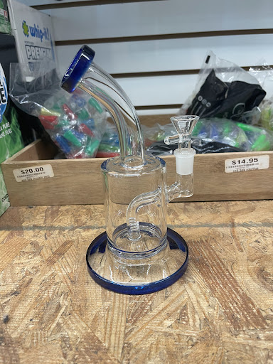 Vaporizer Store «Cigar n Vape Fairfax», reviews and photos, 11106 Lee Hwy, Fairfax, VA 22030, USA