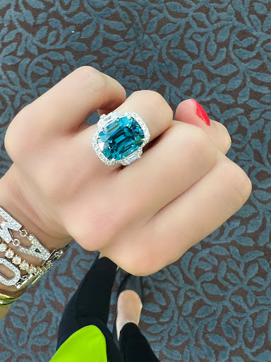 Jewelry Store «Gail Jewelers», reviews and photos, 844 Avocado Ave, Newport Beach, CA 92660, USA