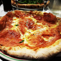 Pizza du Restaurant italien Pizzeria Napoli Chez Nicolo & Franco Morreale à Lyon - n°14