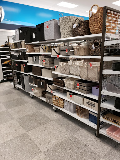 Clothing Store «Ross Dress for Less», reviews and photos, 4027 Commonwealth Ave, Eau Claire, WI 54701, USA