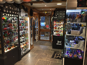 Photo n°18 de AVALON BOARDSHOP à Les Allues ()