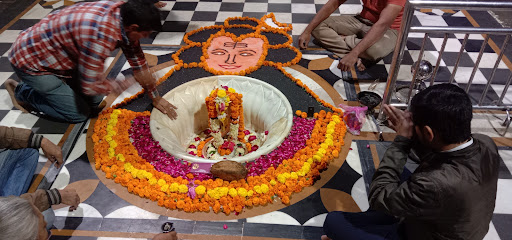 Clothing Store «Ralph Lauren», reviews and photos, 444 N Rodeo Dr, Beverly Hills, CA 90210, USA