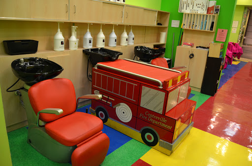 Barber Shop «Friendly Faces Barbershop», reviews and photos, 11160 Veirs Mill Rd, Silver Spring, MD 20902, USA