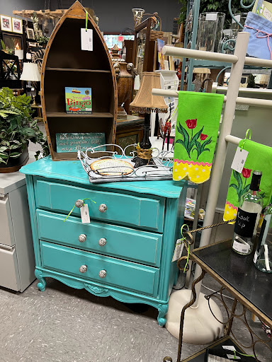 Furniture Store «Church Ladies Furniture Consignment», reviews and photos, 3570 Buford Hwy #204, Duluth, GA 30096, USA