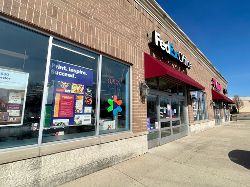 FedEx Office Print & Ship Center, 210 N 8th St, West Dundee, IL 60118, USA, 