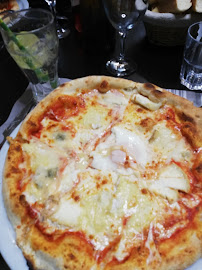 Pizza du Restaurant italien Restaurant Pizzeria La Caverne à Pontoise - n°17