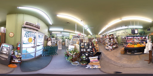 Grocery Store «Bear Foods Natural Market», reviews and photos, 125 E Woodin Ave, Chelan, WA 98816, USA