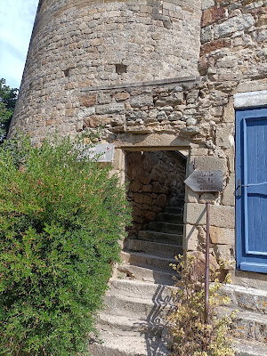 Les chemins de l'Arkose. Bernard Yvan - Vin bio à Montpeyroux