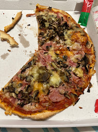 Plats et boissons du Pizzeria Pizz & Cie Roanne - n°16