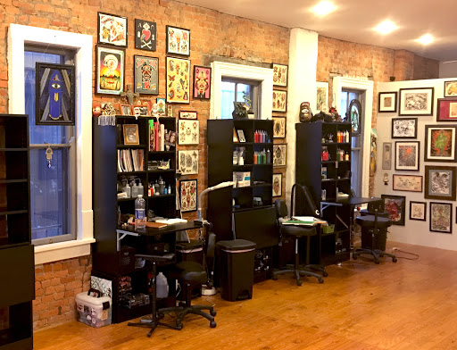 Tattoo Shop «Enso Tattoo», reviews and photos, 22 E 4th Ave #1a, Columbus, OH 43201, USA