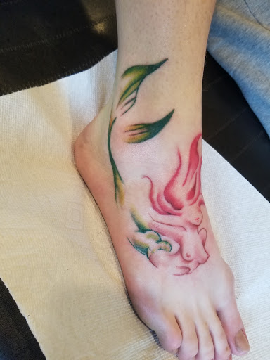 Tattoo Shop «Dermawerx Tattoo», reviews and photos, 9853 Silverdale Way NW STE 107, Silverdale, WA 98383, USA