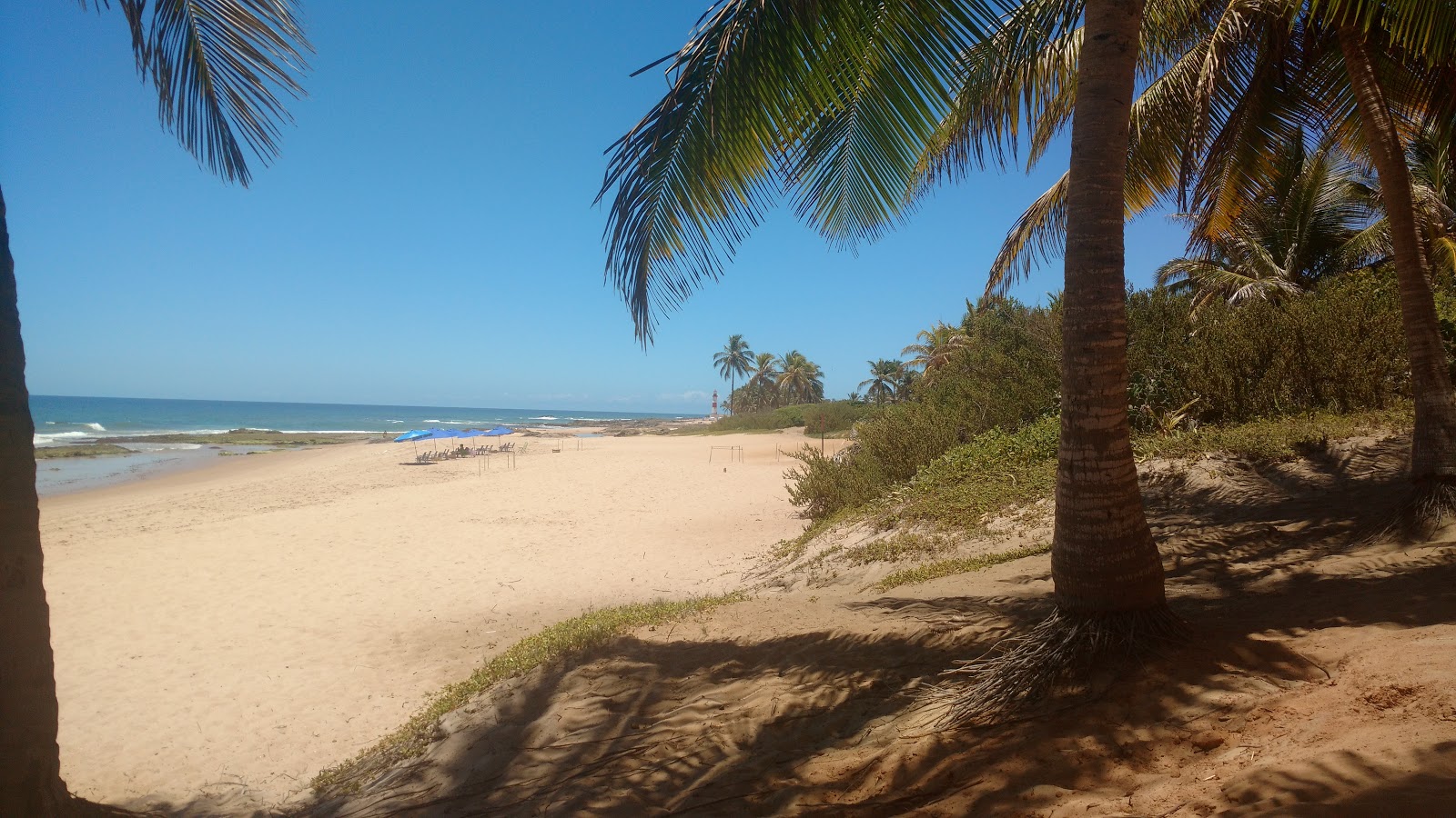 Praia Pedra do Sal'in fotoğrafı geniş plaj ile birlikte