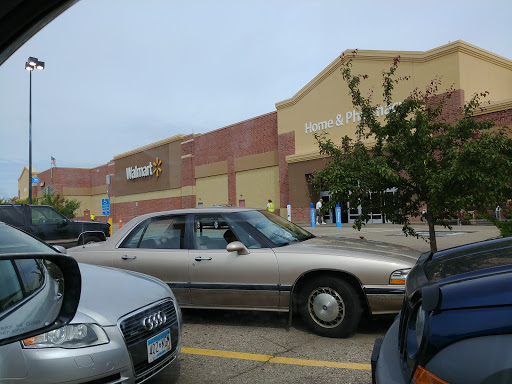 Department Store «Walmart Supercenter», reviews and photos, 1752 N Frontage Rd, Hastings, MN 55033, USA