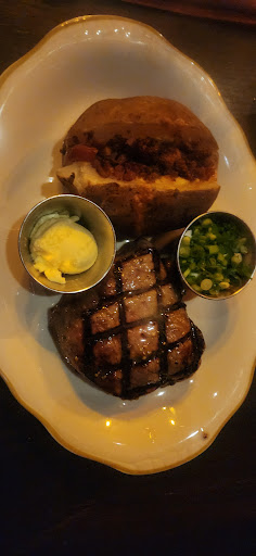 Red Fox Room and Steakhouse image