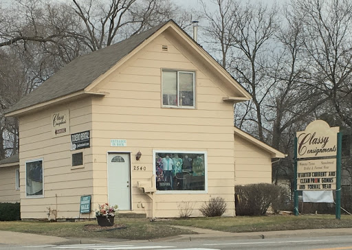 Bridal Shop «Classy Consignments Bridal», reviews and photos, 2540 N Ferry St, Anoka, MN 55303, USA